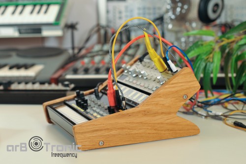 Supporto vero legno korg - in,